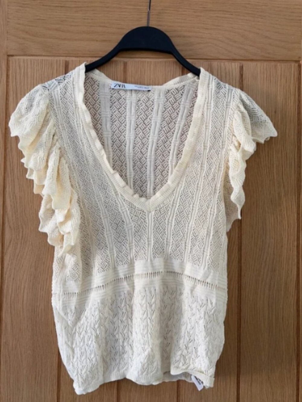 Zara white top — so much pretty detail 🤍